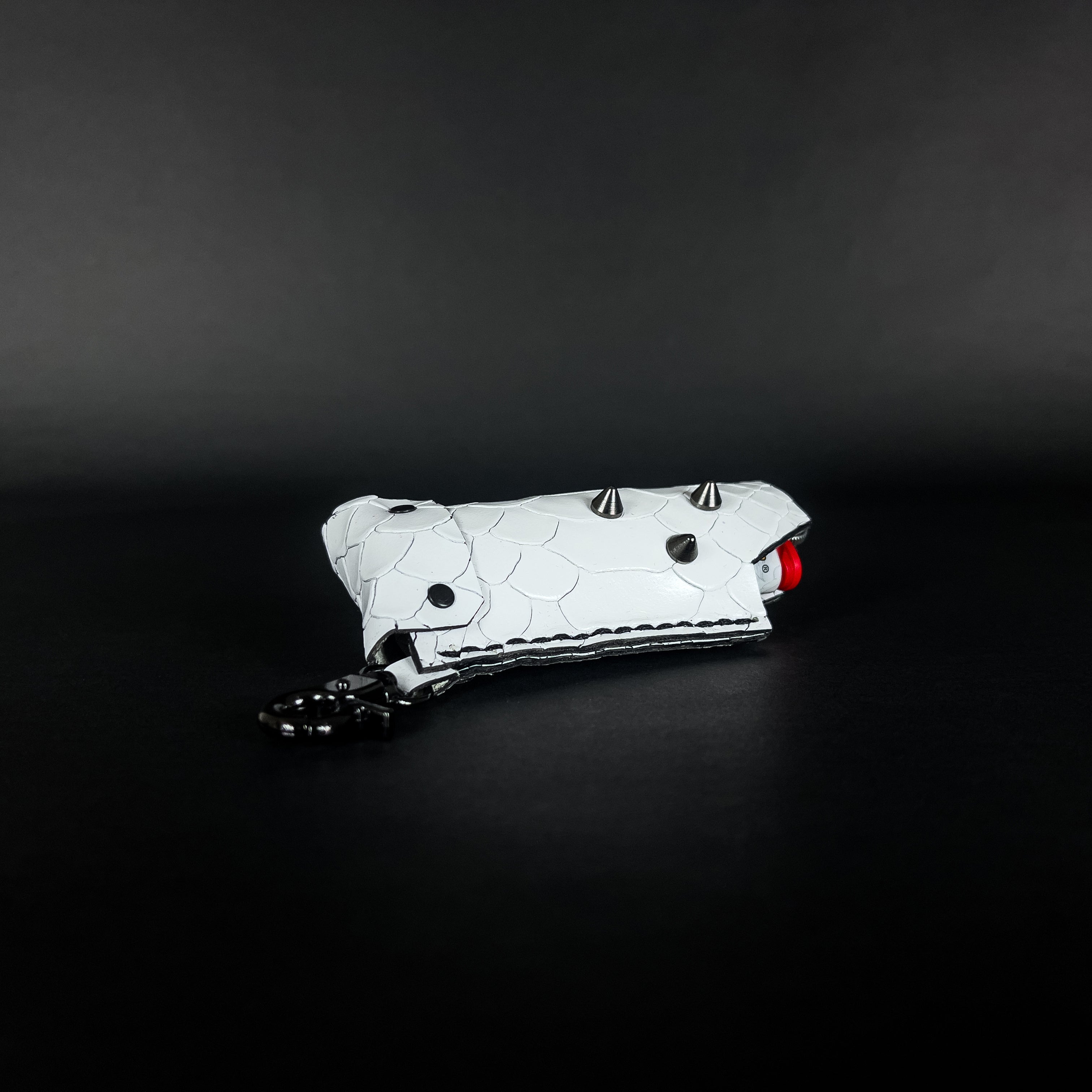 SWL-003 / White Alligator Skin Lighter Case