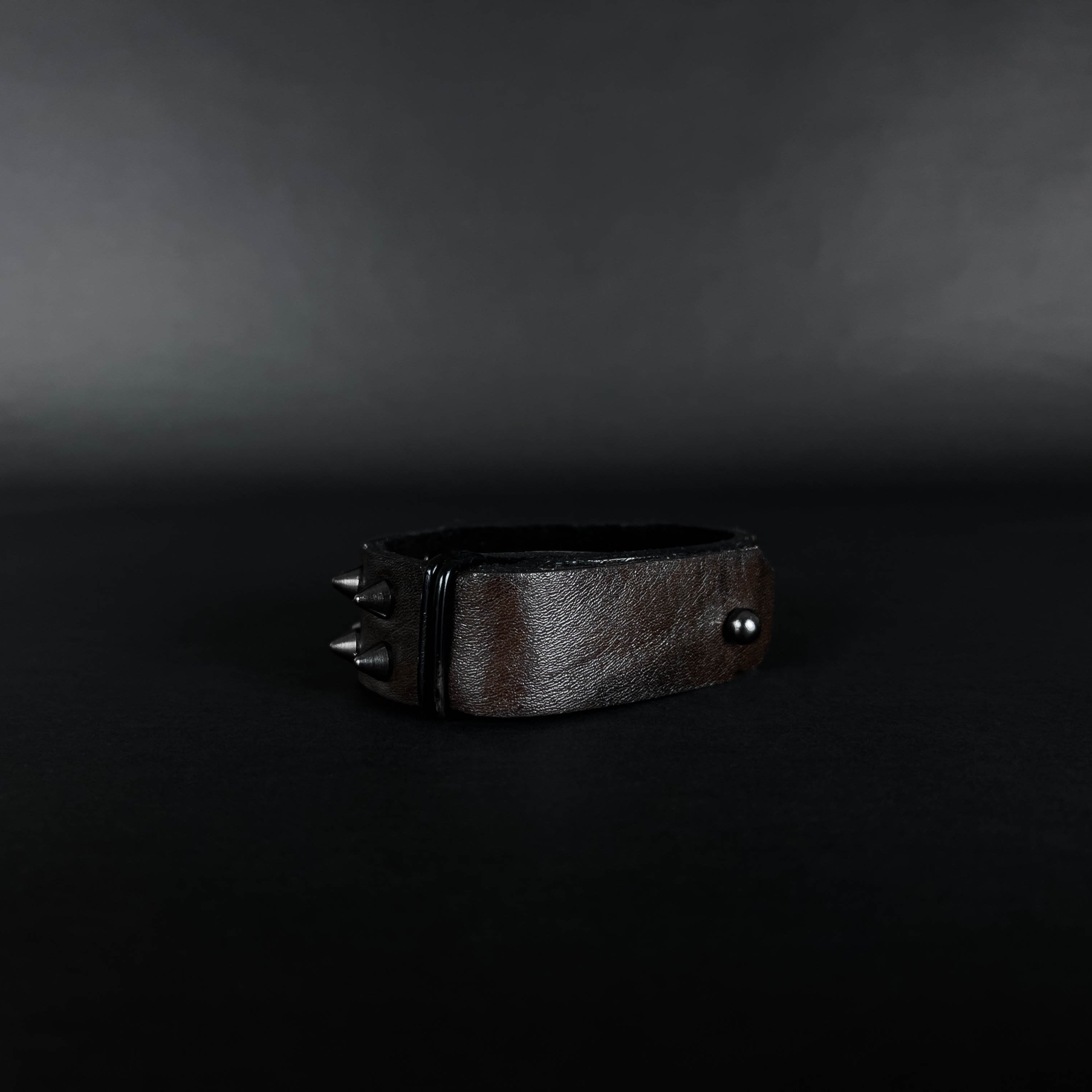 SW2-001 / Brown Leather 2-Ring Spiked Bracelet