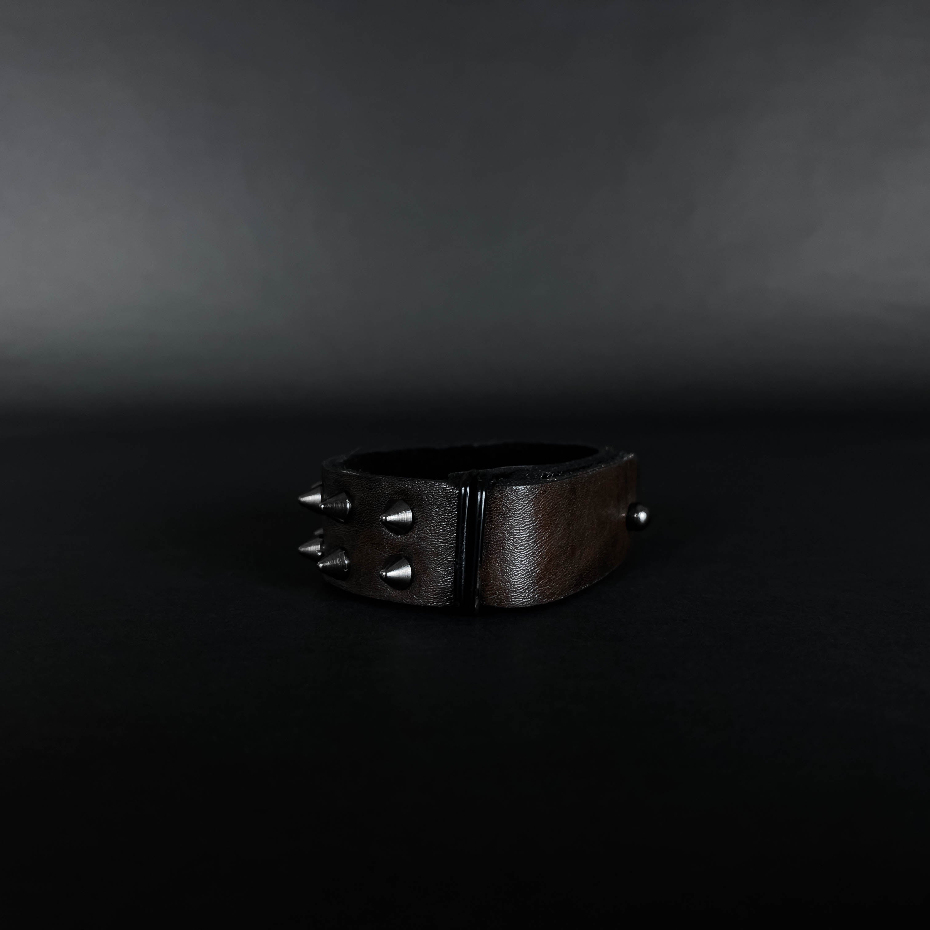 SW2-001 / Brown Leather 2-Ring Spiked Bracelet